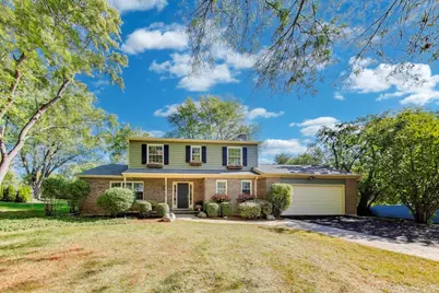 21301 N Woodland Avenue, Barrington, IL 60010 - Photo 1