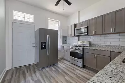 5319 S Indiana Avenue, Chicago, IL 60615 - Photo 8