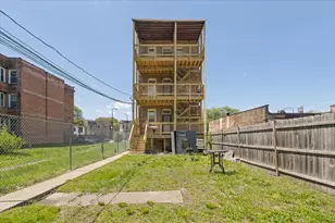 5319 S Indiana Ave, Chicago, IL 60615 - Photo 2