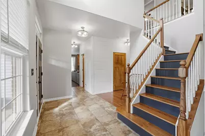 400 Willow Road, Lakemoor, IL 60051 - Photo 6