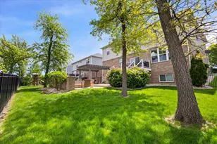 1516 Hartford Ln, Woodridge, IL 60517 - Photo 50