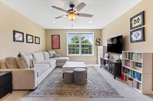 1516 Hartford Ln, Woodridge, IL 60517 - Photo 20