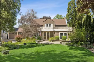 946 Walter Ave, Des Plaines, IL 60016 - Photo 1