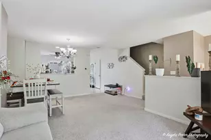 34384 N Aster Ct, Round Lake Beach, IL 60073 - Photo 4