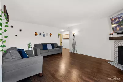 295 Woodridge Circle #D, South Elgin, IL 60177 - Photo 4