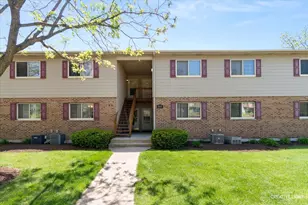 295 Woodridge Cir, South Elgin, IL 60177 - Photo 1