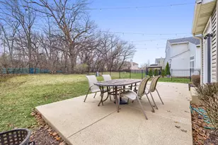 1526 Almaden Ln, Gurnee, IL 60031 - Photo 6
