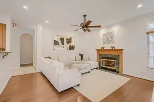 1526 Almaden Ln, Gurnee, IL 60031 - Photo 14