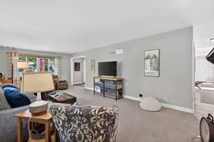 223 Willow Ln, Geneva, IL 60134 - Photo 8