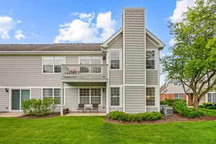 2936 Heatherwood Dr, Schaumburg, IL 60194 - Photo 20