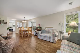 2936 Heatherwood Dr, Schaumburg, IL 60194 - Photo 12