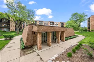 1103 S Hunt Club Dr, Mount Prospect, IL 60056 - Photo 26