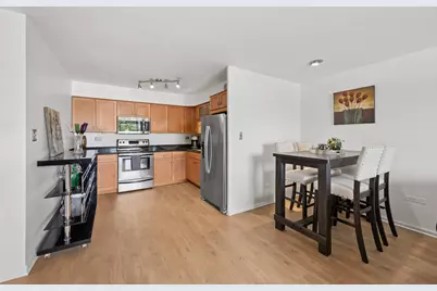 201 S Maple Avenue #106, Oak Park, IL 60302 - Photo 6