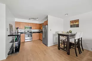 201 S Maple Ave, Oak Park, IL 60302 - Photo 6