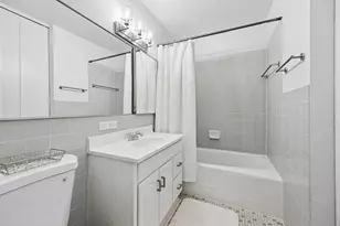 201 S Maple Ave, Oak Park, IL 60302 - Photo 14
