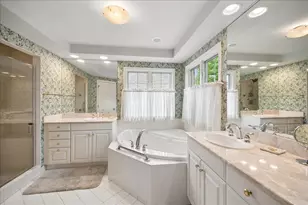 2288 Royal Ridge Dr, Northbrook, IL 60062 - Photo 16