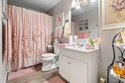 20A Kingery Quarter #201, Willowbrook, IL 60527 - Photo 24