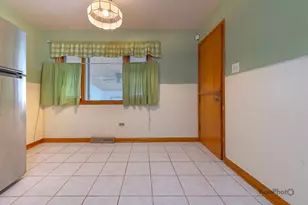 15214 Evers St, Dolton, IL 60419 - Photo 8