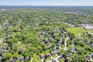 1925 Glencoe St, Wheaton, IL 60187 - Photo 30