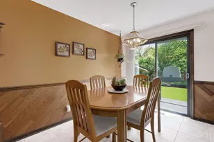 1925 Glencoe St, Wheaton, IL 60187 - Photo 6