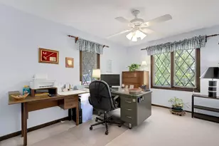 1925 Glencoe St, Wheaton, IL 60187 - Photo 18