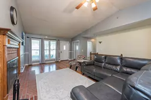 354 Heather Ave, Grayslake, IL 60030 - Photo 6