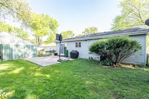 354 Heather Ave, Grayslake, IL 60030 - Photo 24