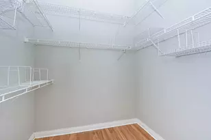 930 W Cuyler Ave, Chicago, IL 60613 - Photo 10