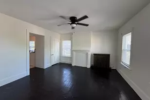 159 N 4th St, Aurora, IL 60505 - Photo 2