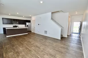 6816 Cobble Spgs Ln, Wonder Lake, IL 60097 - Photo 8
