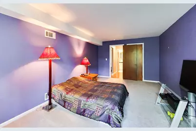 5400 Carriageway Drive #103, Rolling Meadows, IL 60008 - Photo 8
