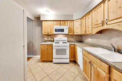 5400 Carriageway Drive #103, Rolling Meadows, IL 60008 - Photo 6