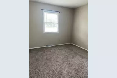 4117 Hillandale Road, Davenport, IA 52806 - Photo 16