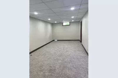 4117 Hillandale Road, Davenport, IA 52806 - Photo 20