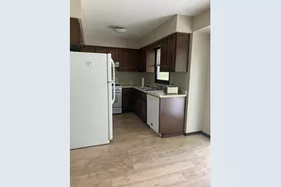 4117 Hillandale Road, Davenport, IA 52806 - Photo 8