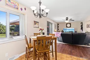 39W089 Adobe Ridge, Elgin, IL 60124 - Photo 8