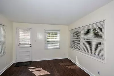 2140 Dobson Street, Evanston, IL 60202 - Photo 10