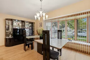 9437 N Lockwood Ave, Skokie, IL 60077 - Photo 6
