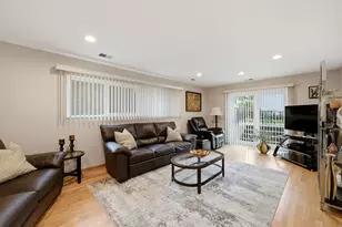 9437 N Lockwood Ave, Skokie, IL 60077 - Photo 12