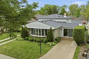 9437 N Lockwood Ave, Skokie, IL 60077 - Photo 2