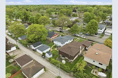 9437 N Lockwood Avenue, Skokie, IL 60077 - Photo 26