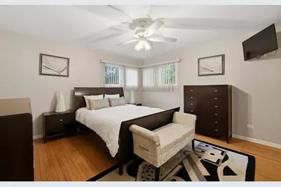 9437 N Lockwood Avenue, Skokie, IL 60077 - Photo 14