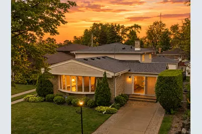9437 N Lockwood Avenue, Skokie, IL 60077 - Photo 1