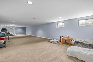 915 S 8th St, Dekalb, IL 60115 - Photo 16