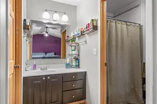 915 S 8th St, Dekalb, IL 60115 - Photo 10