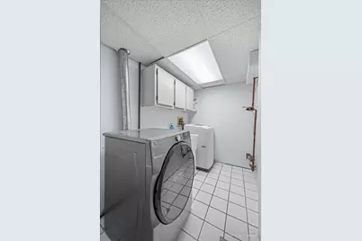 915 S 8th Street, Dekalb, IL 60115 - Photo 22