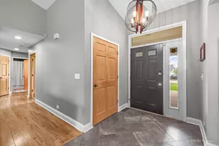 915 S 8th St, Dekalb, IL 60115 - Photo 2