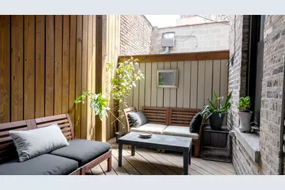 808 W Buckingham Place #1, Chicago, IL 60657 - Photo 20