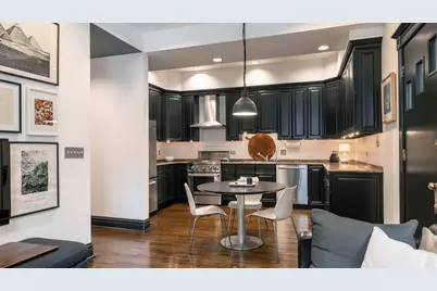 808 W Buckingham Place #1, Chicago, IL 60657 - Photo 16