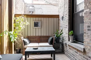 808 W Buckingham Pl, Chicago, IL 60657 - Photo 22